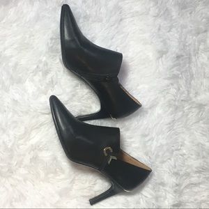 Calvin Klein Jennavie Cow Kansas Black Bottie